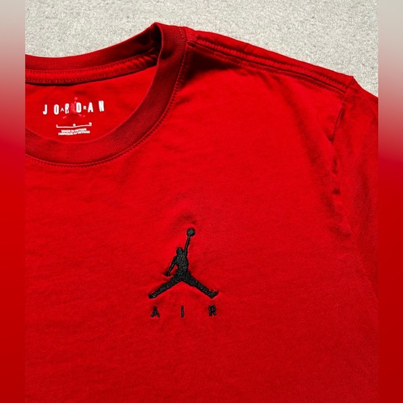 Jordan Red T-Shirt Men’s Large Embroidered Jumpman Logo Cotton Tee - Picture 3 of 6